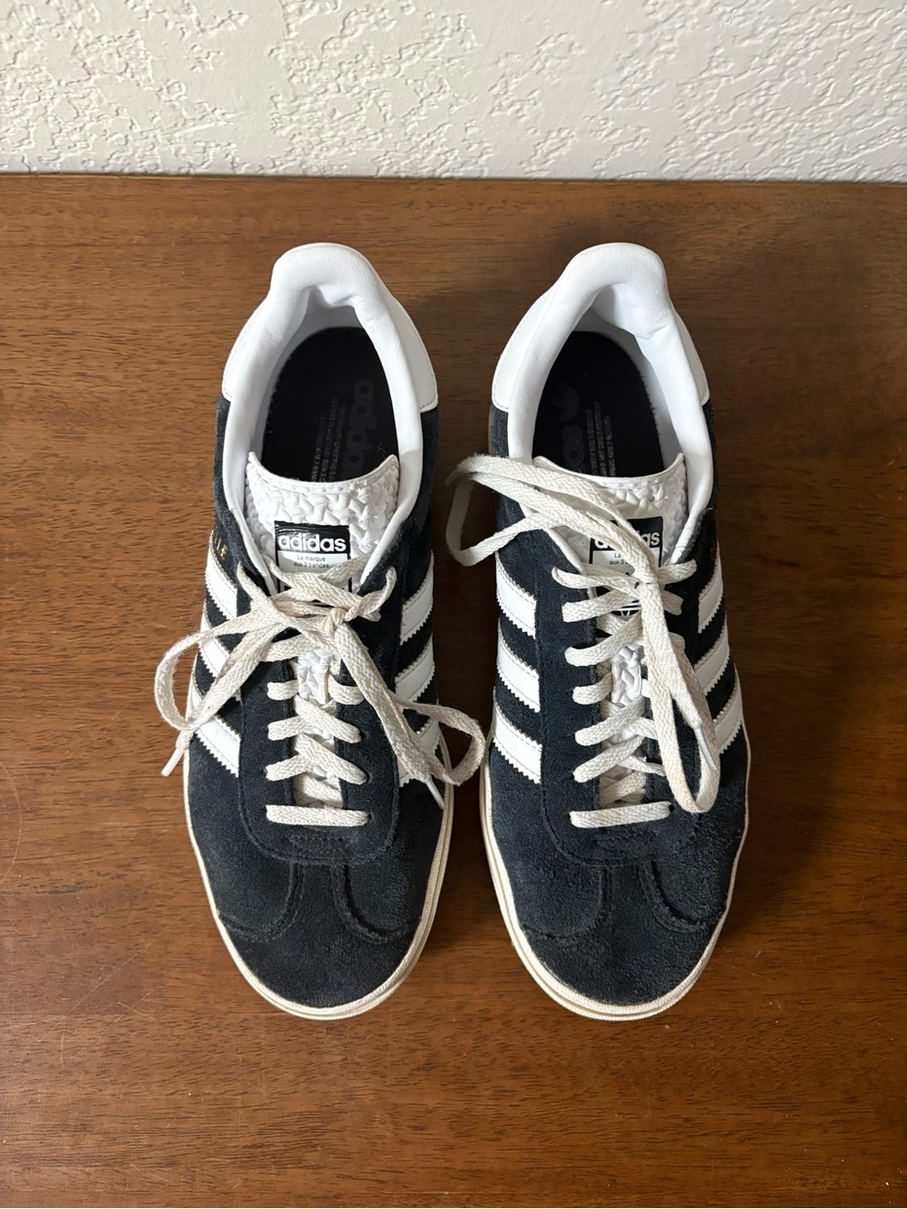 Adidas Women’s Black Gazelle shoes - Picture 5 of 7